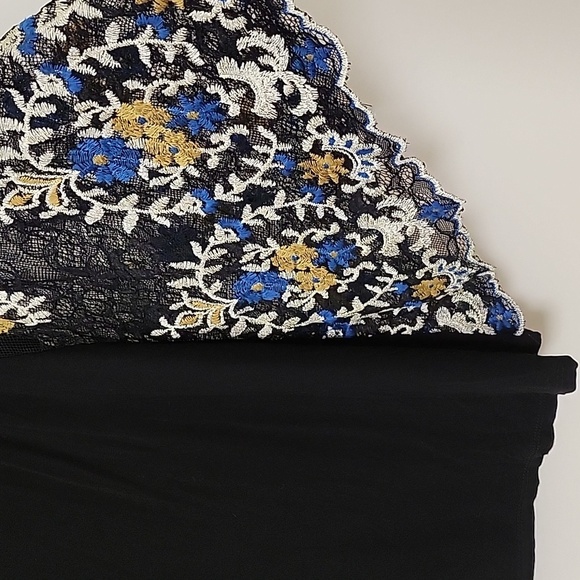 Anthro Akemi & Kin Calista Embroidered Bat Wing Lace Sleeve Top Fairycore Sz S - Picture 9 of 17